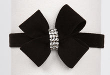 Nouveau Bow Collar